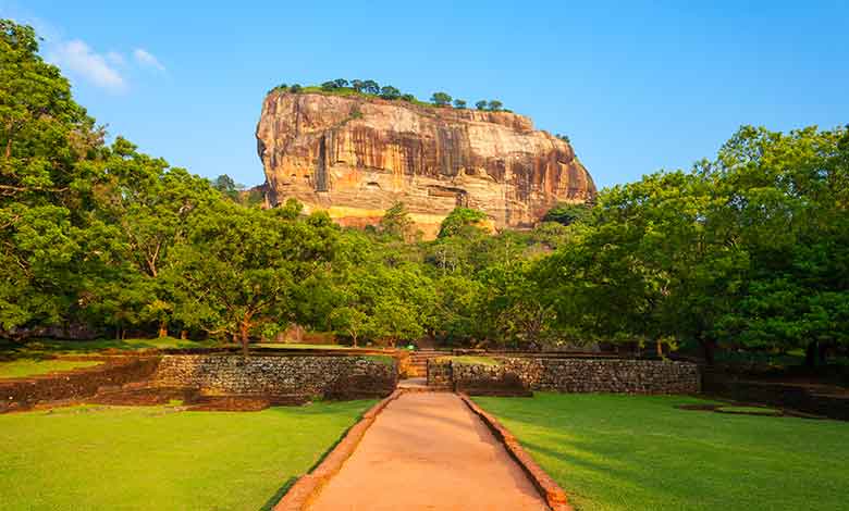 sigiriya-rock-sri-lanka-owyn-lanaka-tours-travels